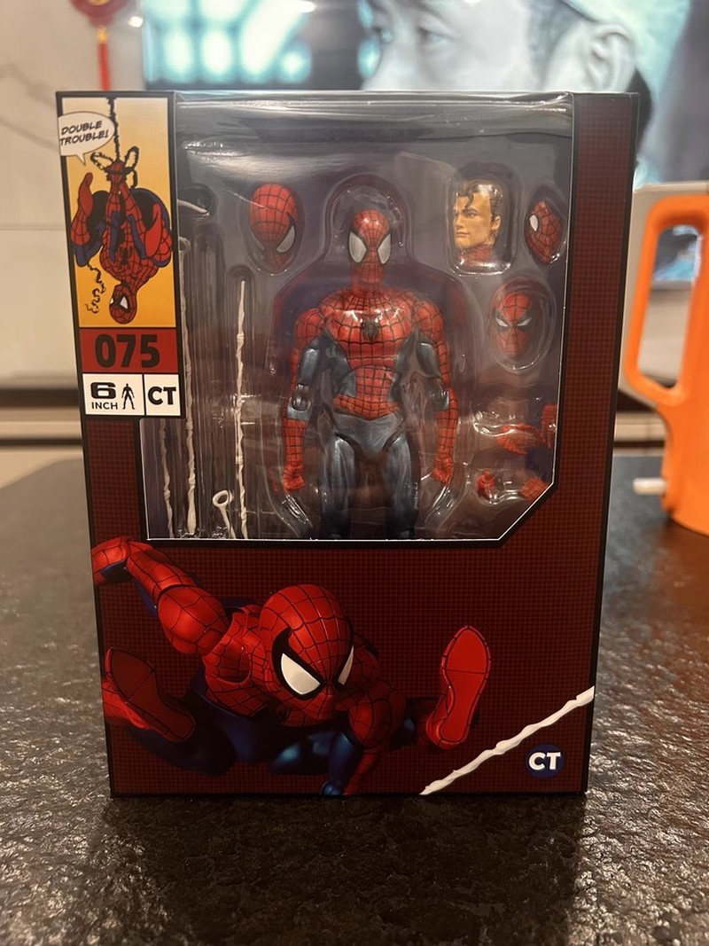 CT Toys Mafex 075 Spiderman Ac - Model Kit Spiderman 评论和价格