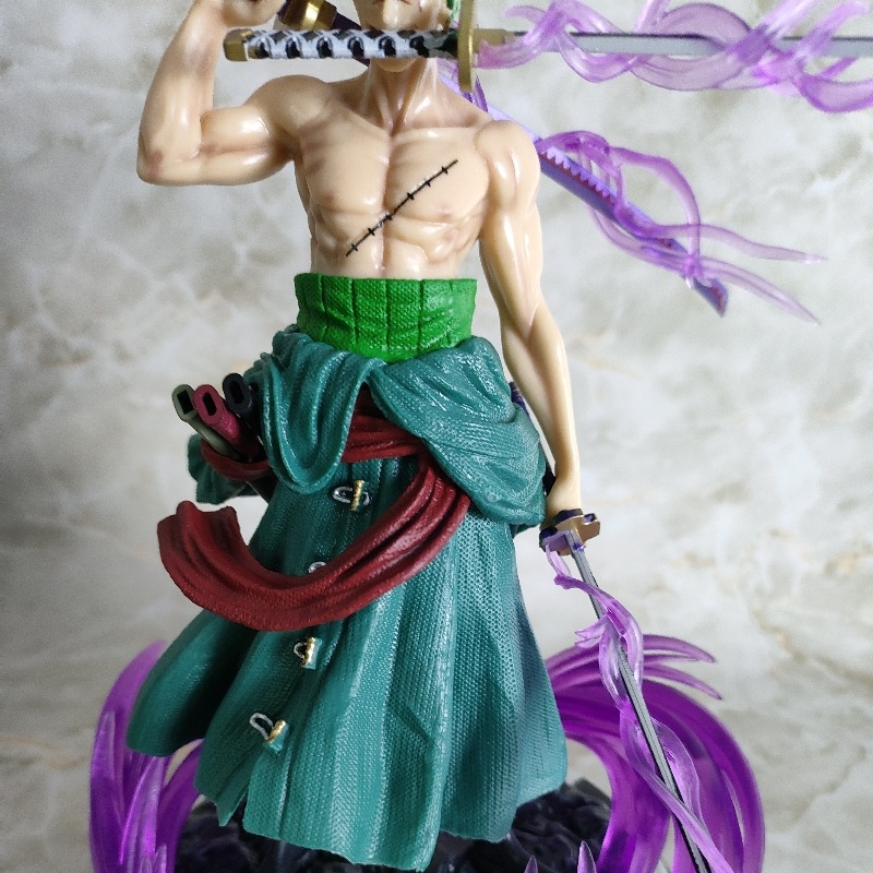One Piece Roronoa Zoro Figure  - Model Figure Base 评论和价格